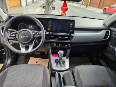 KIA SELTOS 2023 – Versión ONE AT